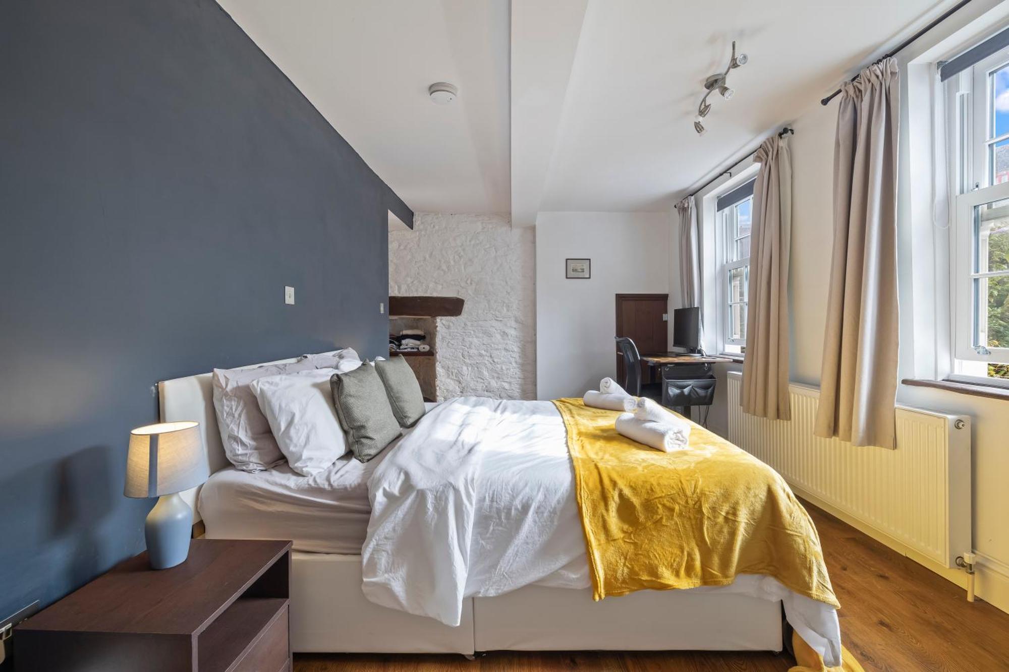 Timeless 400-Year-Old Historic Flat Apartment Plymouth